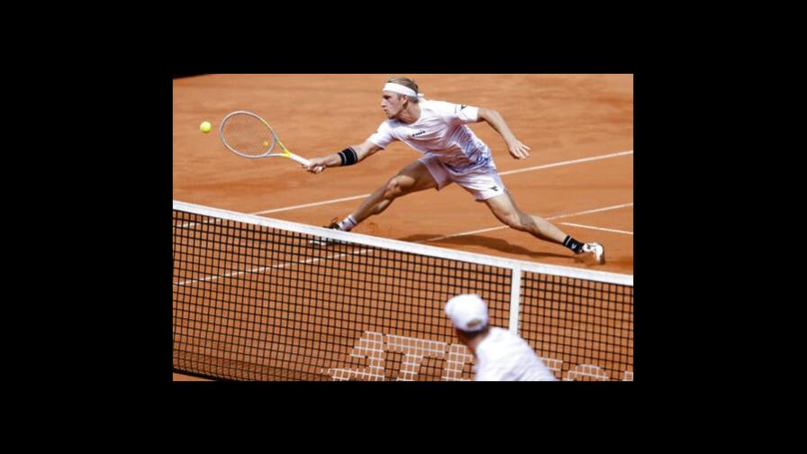Khachanov y Krejcikova ganan sus duelos en Hamburgo Khachanov y Krejcikova ganan sus duelos en Hamburgo