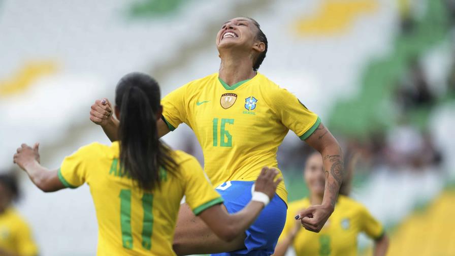 Brasil vence a Venezuela y avanza a semis de Copa América