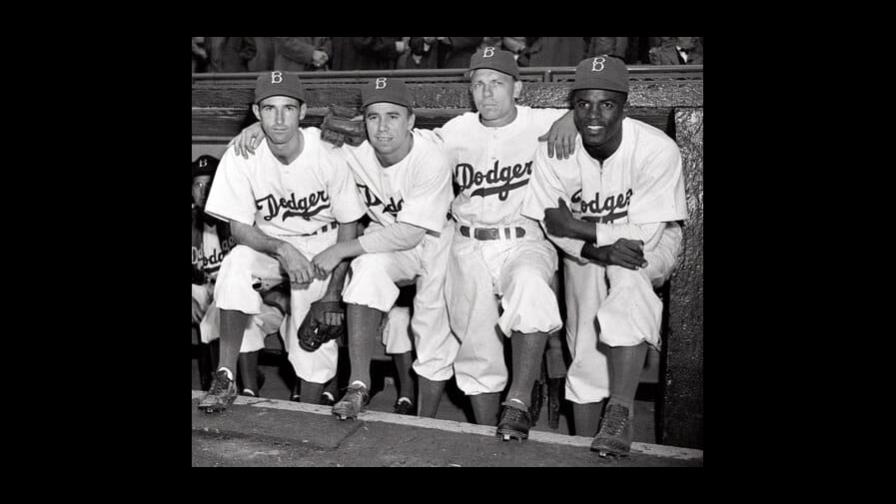 Legado de Jackie Robinson retumba en el draft y en el Juego de Estrellas Legado de Jackie Robinson retumba en el draft y en el Juego de Estrellas