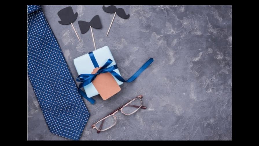 ¿Por qué al Día de los Padres se le da menos importancia que al Día de las Madres? ¿Por qué al Día de los Padres se le da menos importancia que al Día de las Madres?