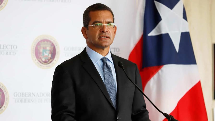 Gobernador de Puerto Rico veta medida que reducía deuda de estatal eléctrica