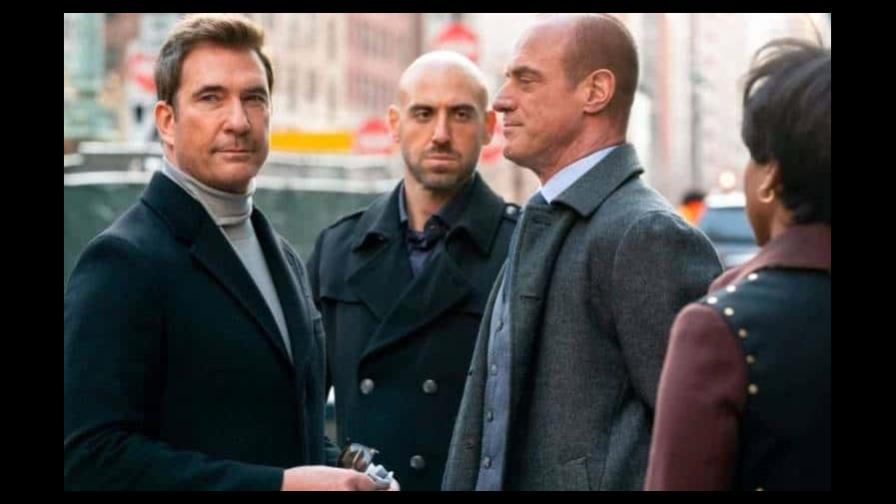 Matan miembro de producción de la Ley y el Orden durante grabación de la serie Matan miembro de producción de la Ley y el Orden durante grabación de la serie