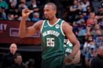 Serge Ibaka seguirá con los Milwakee Bucks