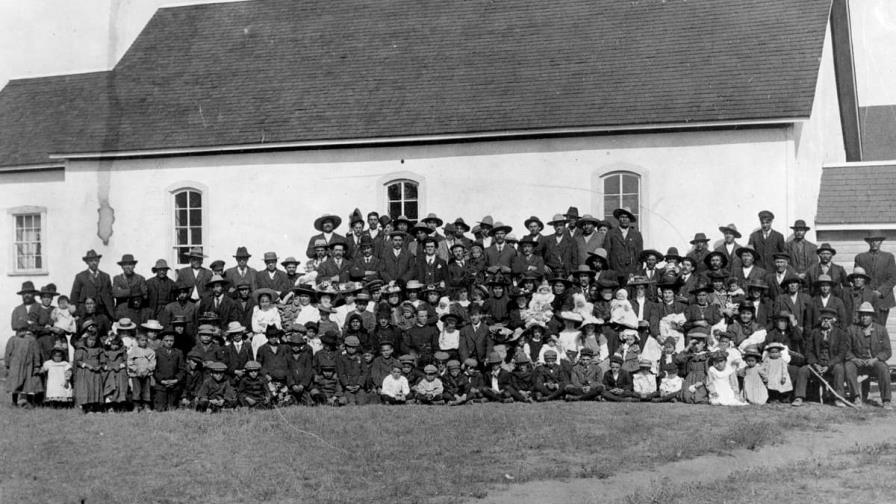 Indígenas canadienses esperan que el papa se disculpe por abusos en las escuelas Indígenas canadienses esperan que el papa se disculpe por abusos en las escuelas