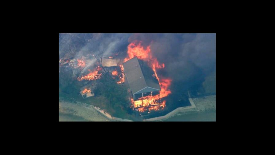 Texas levanta orden de evacuación tras incendios Texas levanta orden de evacuación tras incendios