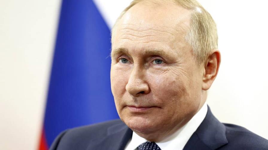 Putin advierte a Unión Europea que flujo de gas podría seguir bajando