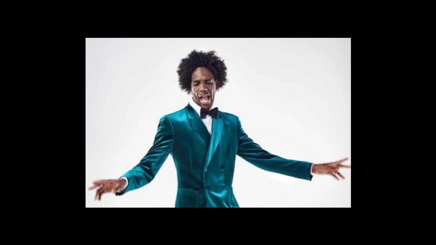 Carlos Martínez presenta “La materia se transforma”