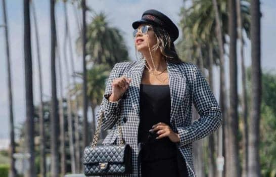 Modelo Denisse Dabul destaca rol de madre y fashion influencer