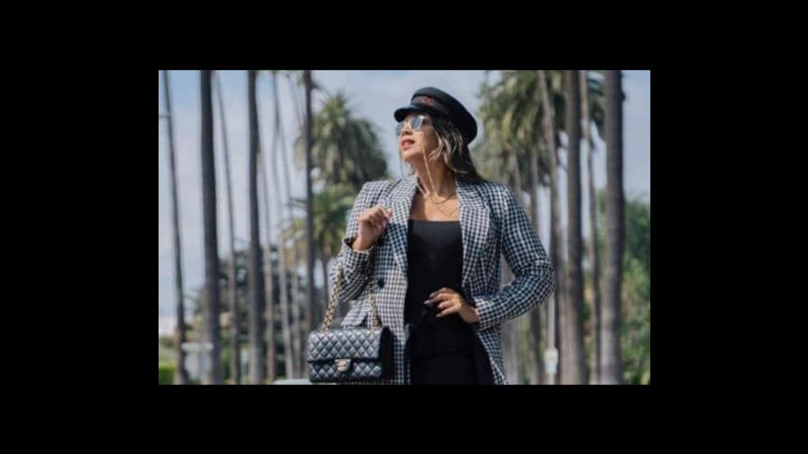 Modelo Denisse Dabul destaca rol de madre y fashion influencer Modelo Denisse Dabul destaca rol de madre y fashion influencer