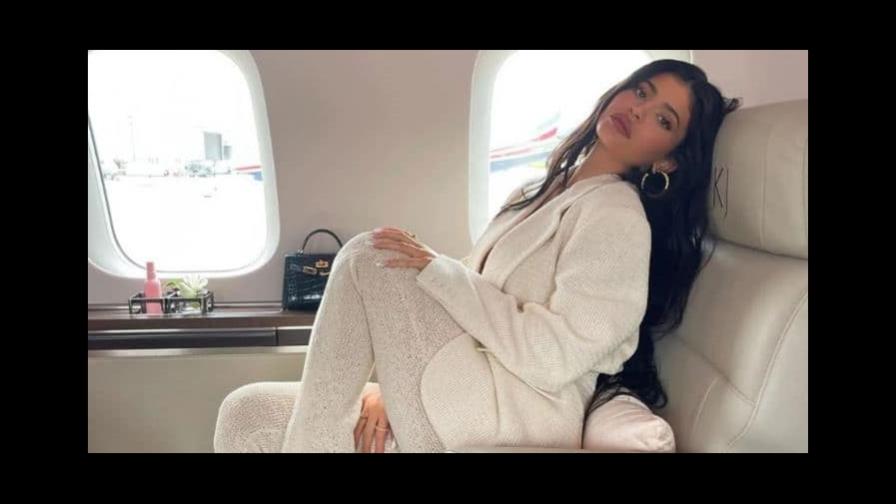Acusan a Kylie Jenner de criminal climática por abusar de vuelos privados Acusan a Kylie Jenner de criminal climática por abusar de vuelos privados