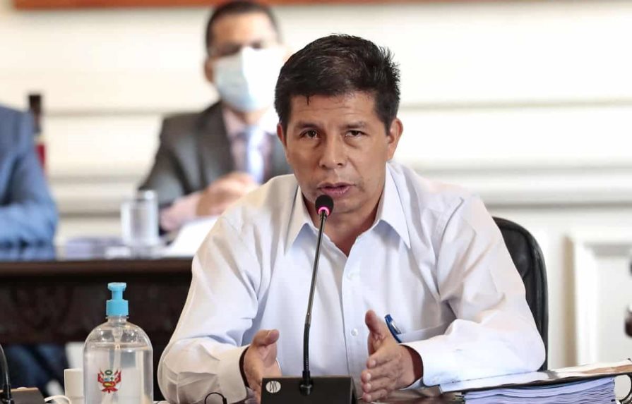 Pedro Castillo denuncia un show mediático contra su familia en Perú