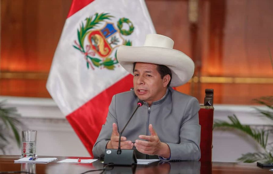 Presidente de Perú destituye al ministro del Interior, después de dos semanas