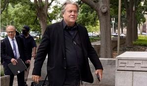 Fiscalía finaliza sus argumentos en el juicio por desacato contra Bannon