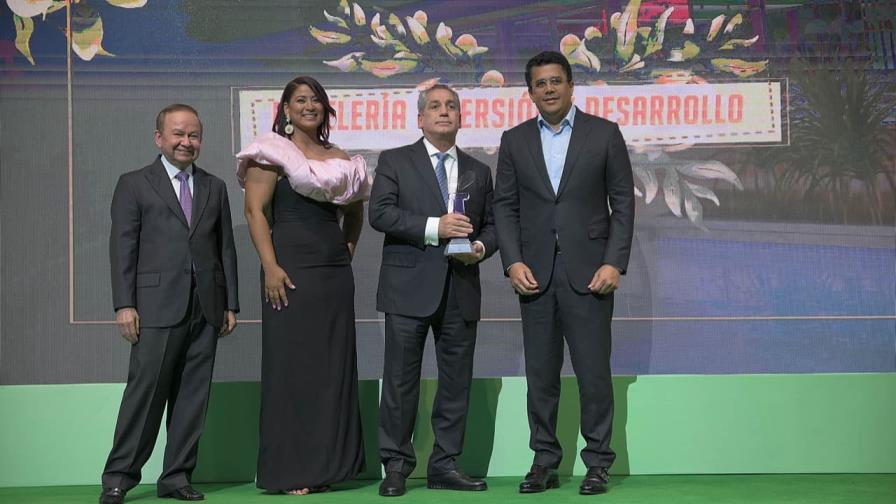 Cap Cana Ciudad Destino recibe galardón Luis Augusto Caminero en Hotelería, inversión y Desarrollo Cap Cana Ciudad Destino recibe galardón Luis Augusto Caminero en Hotelería, inversión y Desarrollo