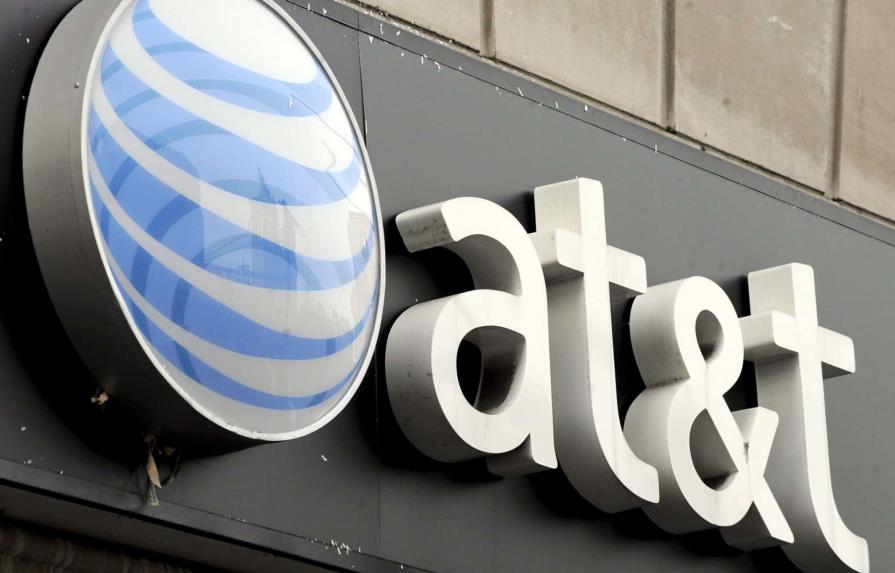 AT&T gana 8,967 millones de dólares en el primer semestre un 1.6 % menos