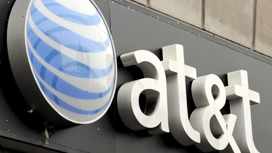 AT&T gana 8,967 millones de dólares en el primer semestre un 1.6 % menos