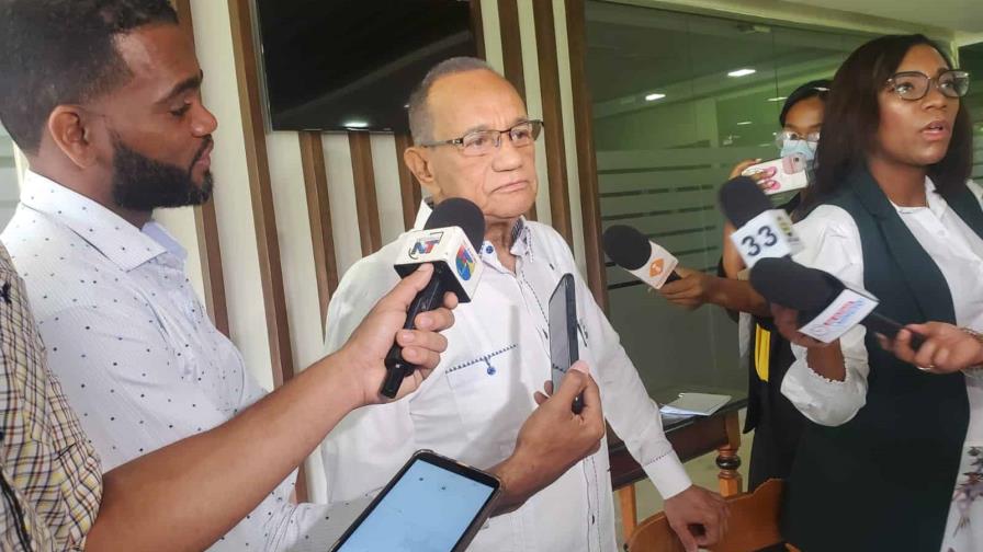 Centrales sindicales buscan revisar salarios de trabajadores