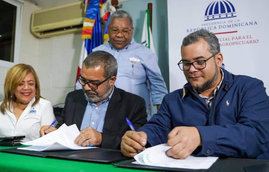 FEDA y Universidad Agroforestal firman convenio para aumentar la productividad