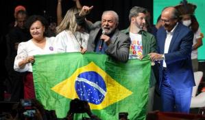 Confirman a Lula da Silva como candidato presidencial en Brasil
