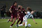 Argentina gana 1-0 a Venezuela en Copa América; es segundo del grupo B