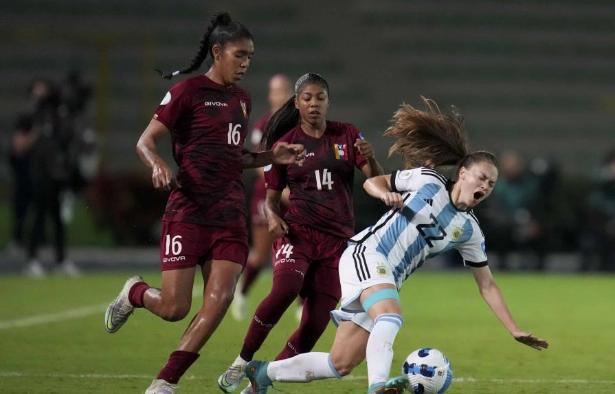 Argentina gana 1-0 a Venezuela en Copa América; es segundo del grupo B