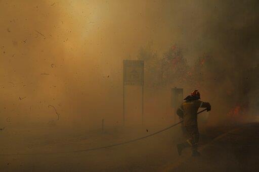 ¿Qué hay detrás de los incendios en Europa?