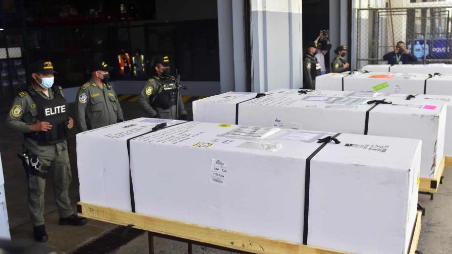 Honduras repatría cuerpos de seis migrantes fallecidos en tráiler en Texas