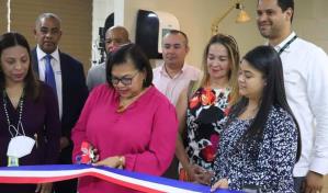 UTESA inaugura dos laboratorios de Optometría