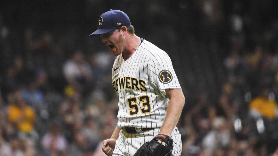 Woodruff y Renfroe comandan triunfo de Cerveceros a Rockies