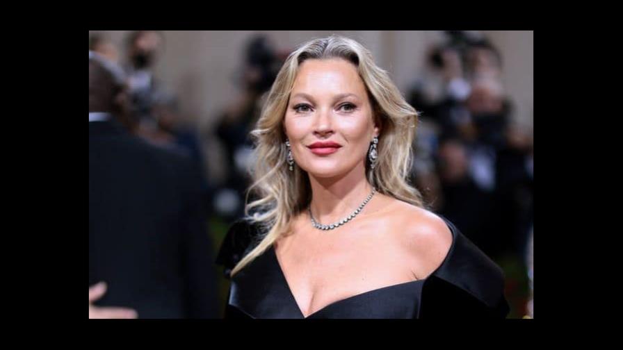 Kate Moss revela la experiencia que con 15 años le descubrió el peligro de la moda