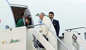 El papa Francisco parte hacia Canadá a pedir perdón por abusos de la Iglesia