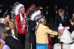El papa Francisco recibió en Canadá la bienvenida de los indígenas El papa Francisco recibió en Canadá la bienvenida de los indígenas
