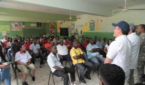 Apordom y Defensor del Pueblo asisten a pescadores de Los Cacaos en Samaná