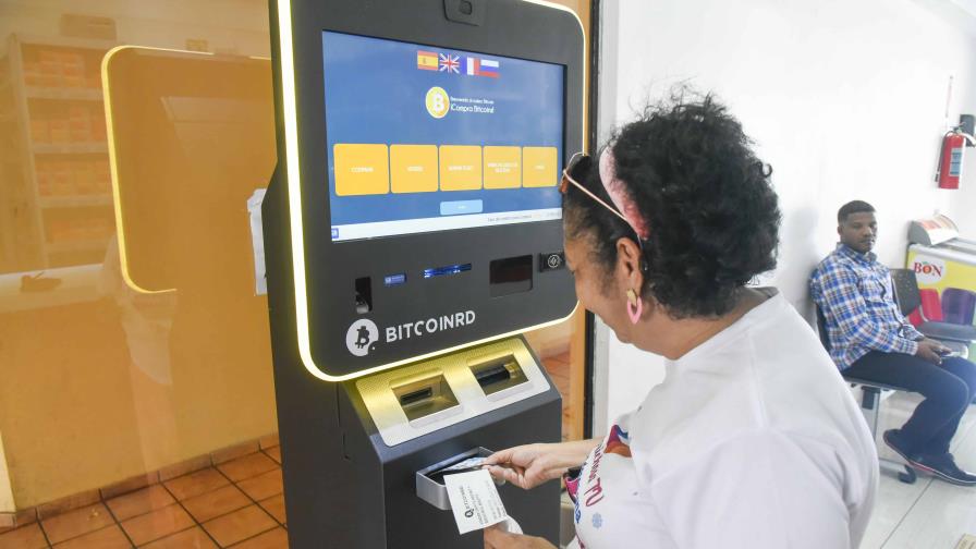 Más dominicanos usan el mercado de criptomonedas, pese a no estar regulado