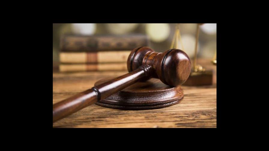 Imponen prisión a mujer que falsificó documentos para vender un vehículo ajeno en Tenares Imponen prisión a mujer que falsificó documentos para vender un vehículo ajeno en Tenares
