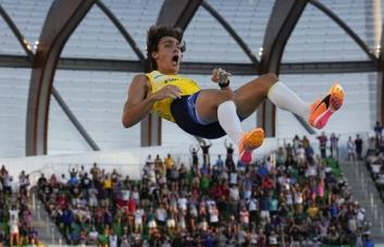 Caen récords en último día del Mundial y EEUU domina