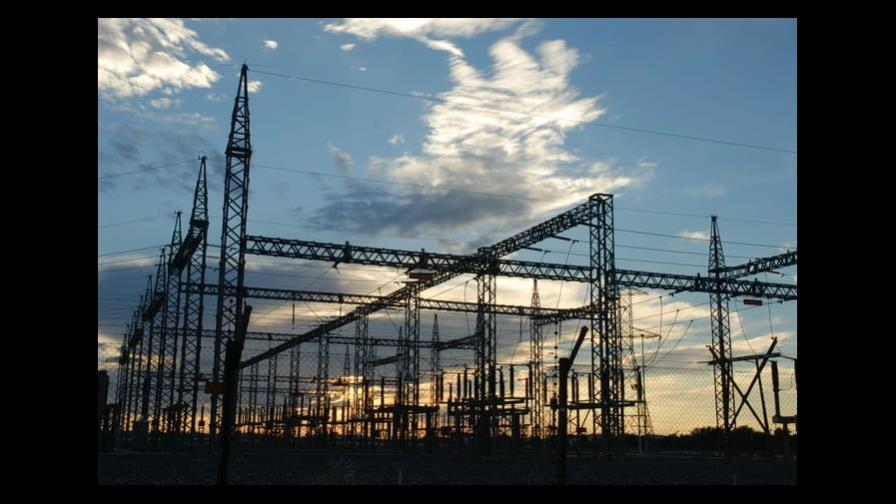 El Gobierno sudafricano anuncia un plan para paliar la grave crisis eléctrica El Gobierno sudafricano anuncia un plan para paliar la grave crisis eléctrica