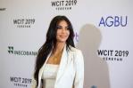 Kim Kardashian comparte imágenes de sus peculiares vacaciones