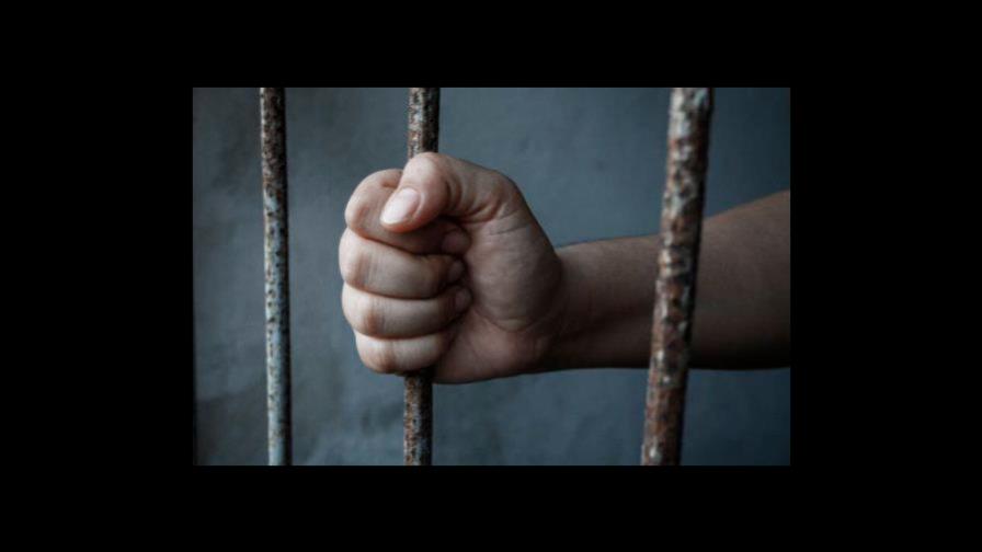 Condenan a 30 y 20 años de prisión a dos hombres que mataron a otro durante un atraco Condenan a 30 y 20 años de prisión a dos hombres que mataron a otro durante un atraco