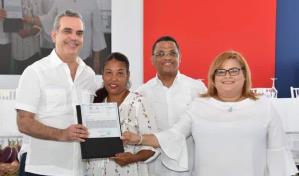 Gobierno entregará títulos de propiedad a dominicanos residentes en EE.UU.