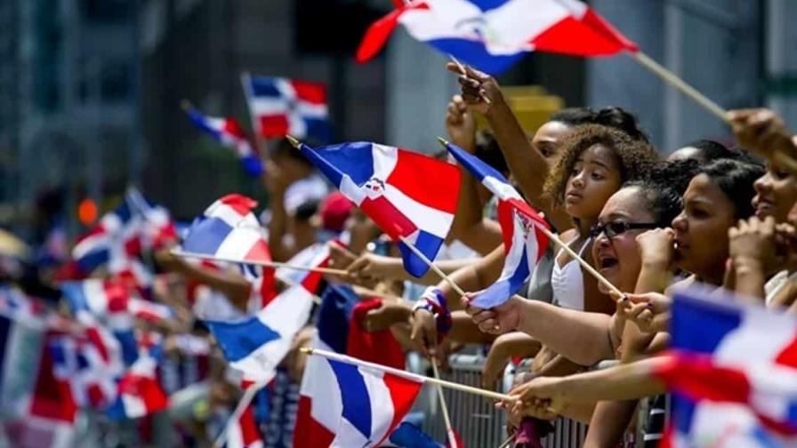 Dominicanos celebran el 14 de agosto su tradicional desfile en Nueva York Dominicanos celebran el 14 de agosto su tradicional desfile en Nueva York