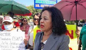 Empleados del IDSS reclaman pensiones y reubicaciones