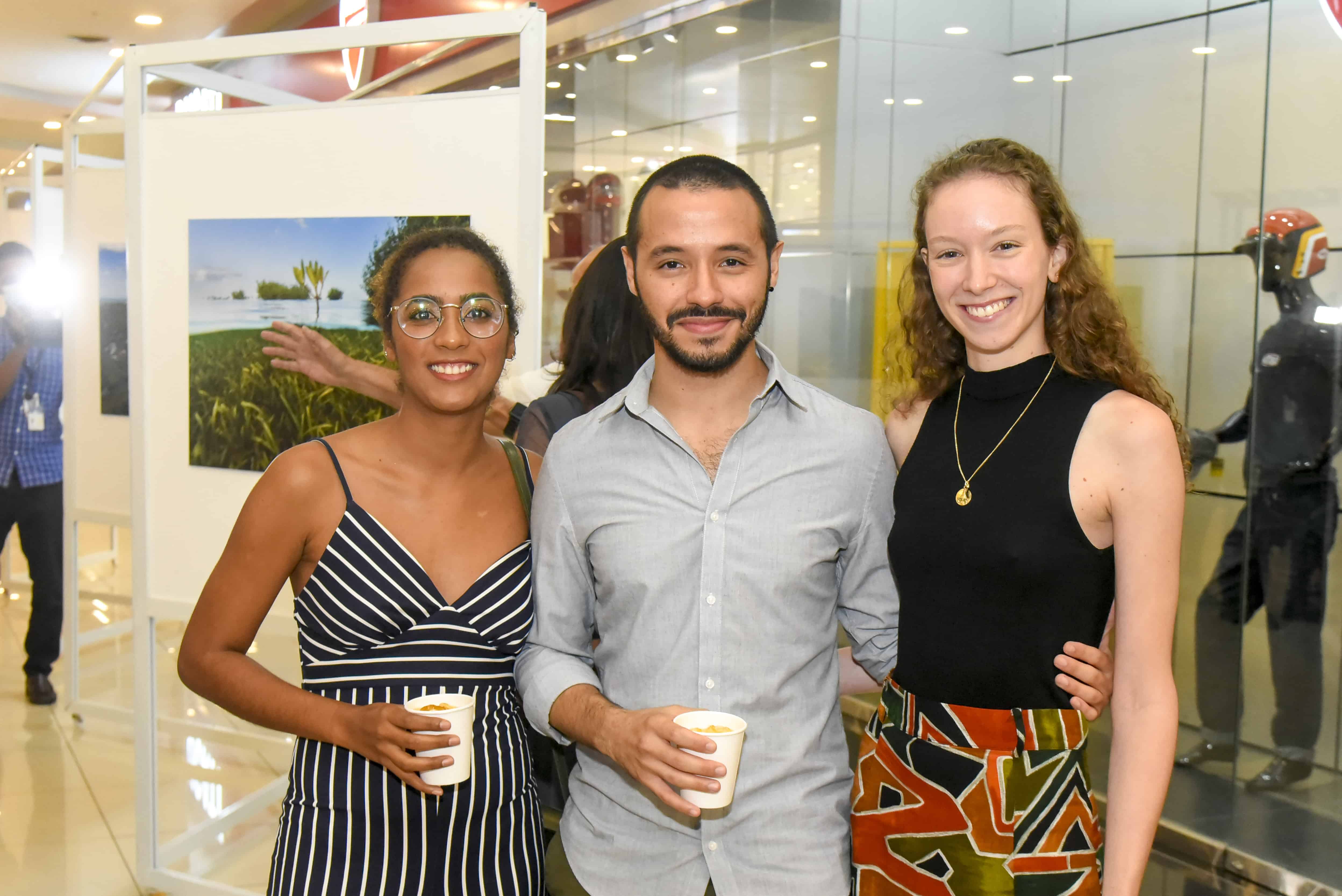 Andreina Valdez, Ariel Caontreras y Andrea G. Del Rey.