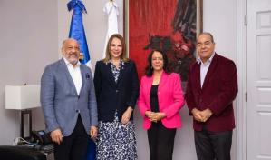 Uni&oacute;n de Escritores Dominicanos (UED) solicita al Ministerio de Cultura aumentar el monto de premios anuales de literatura