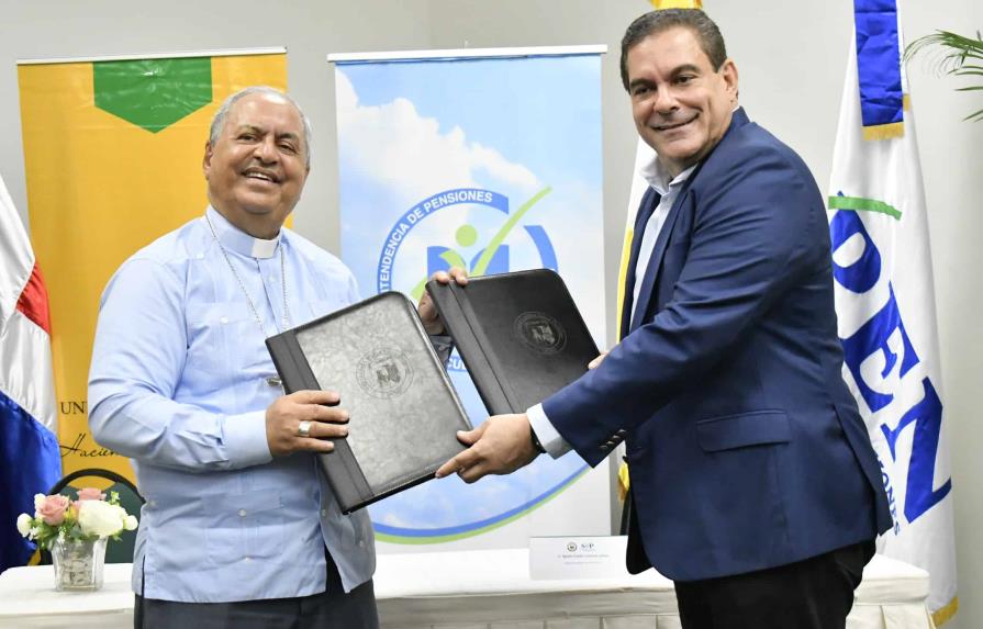 La Universidad Católica Santo Domingo y la Superintendencia de Pensiones firman un convenio de colaboración