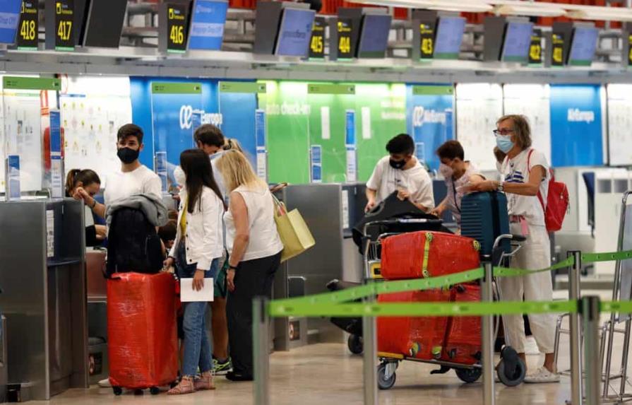Tráfico de pasajeros crece 247 % en aeropuertos europeos en primer semestre