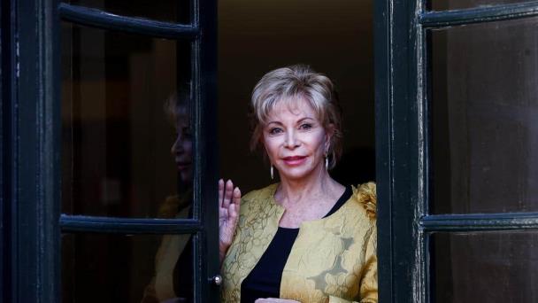 Edición única de La casa de los espíritus por sus 40 años y los 80 de Isabel Allende