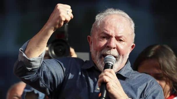 Lula propone volver a desarmar a la población en contramano a Bolsonaro