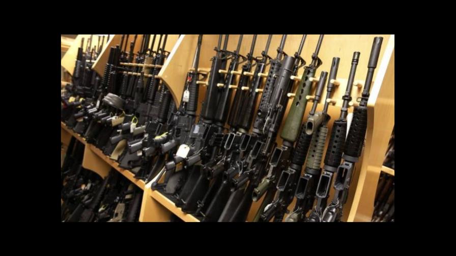 Venta de rifles de asalto superó 1,700 millones de dólares en 10 años en EEUU