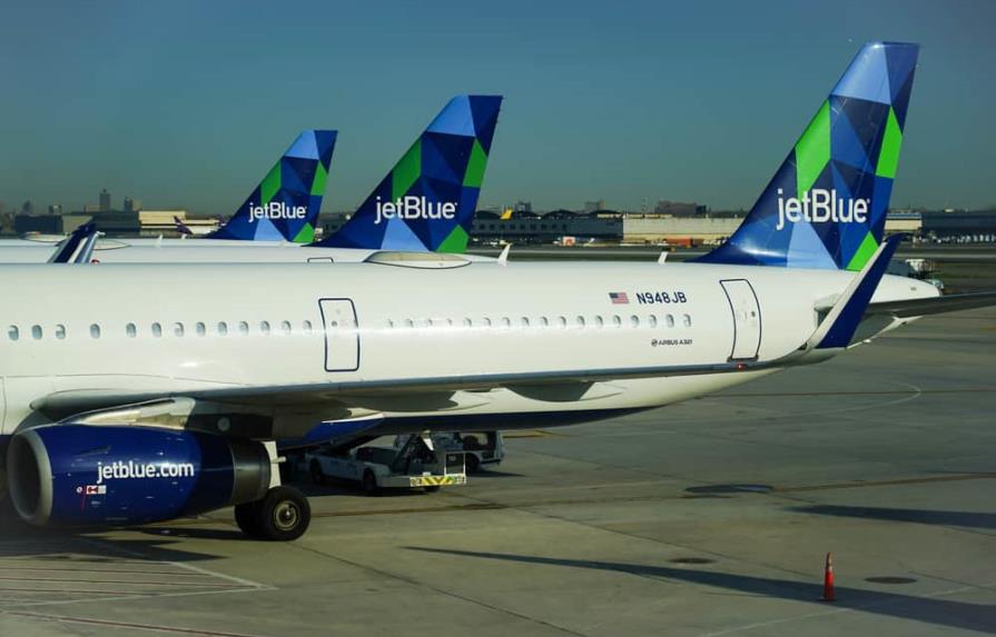 JetBlue: estamos trabajando volver a traer la experiencia de viaje de JetBlue